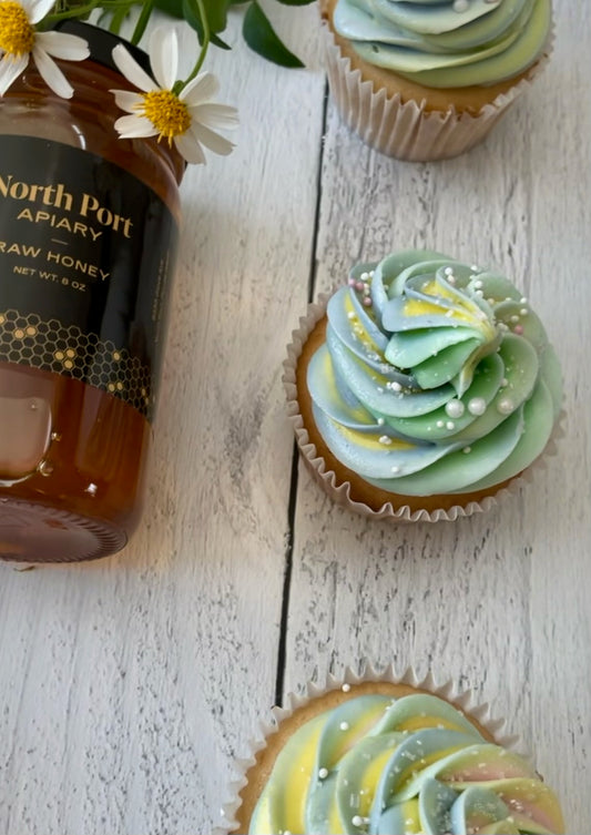Honey Vanilla Cupcakes w/Buttercream Frosting